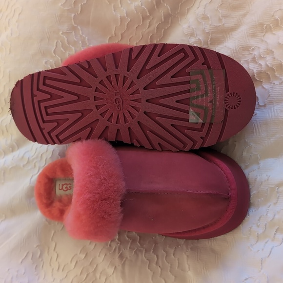 Hot pink platform uggs - Picture 5 of 5